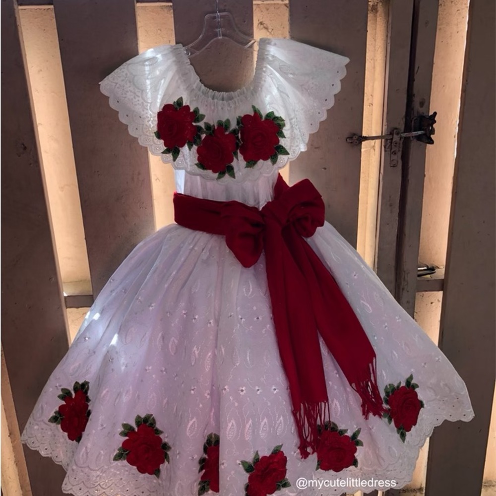 Mexican Dress - Picture 4 of 9